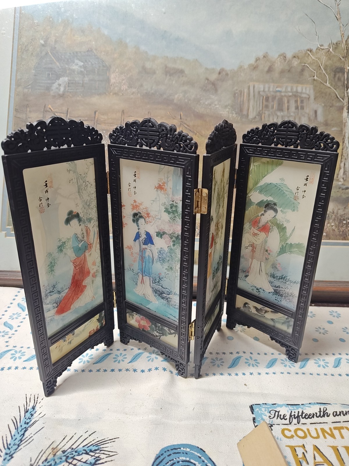 Vintage-style miniature Chinese folding screen, often used for doll houses
