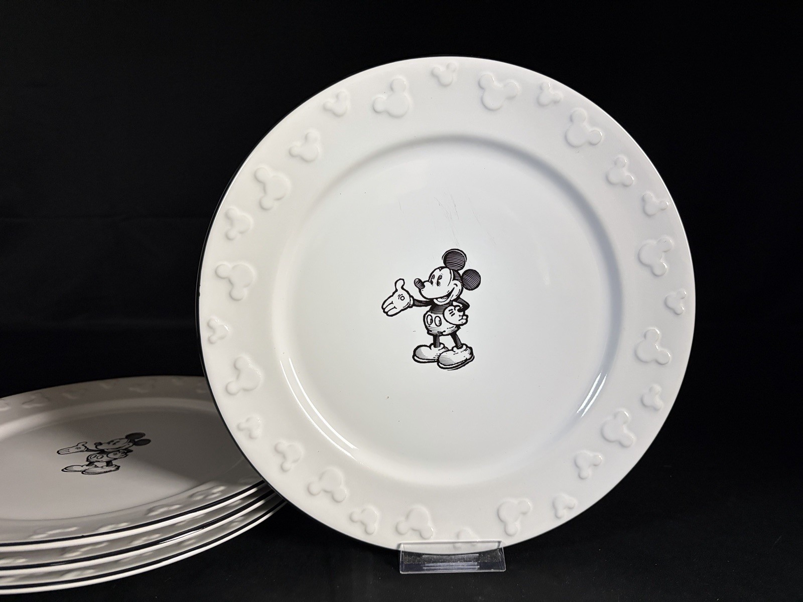 Disney Gourmet Mickey Mouse Dinner Plate 11\
