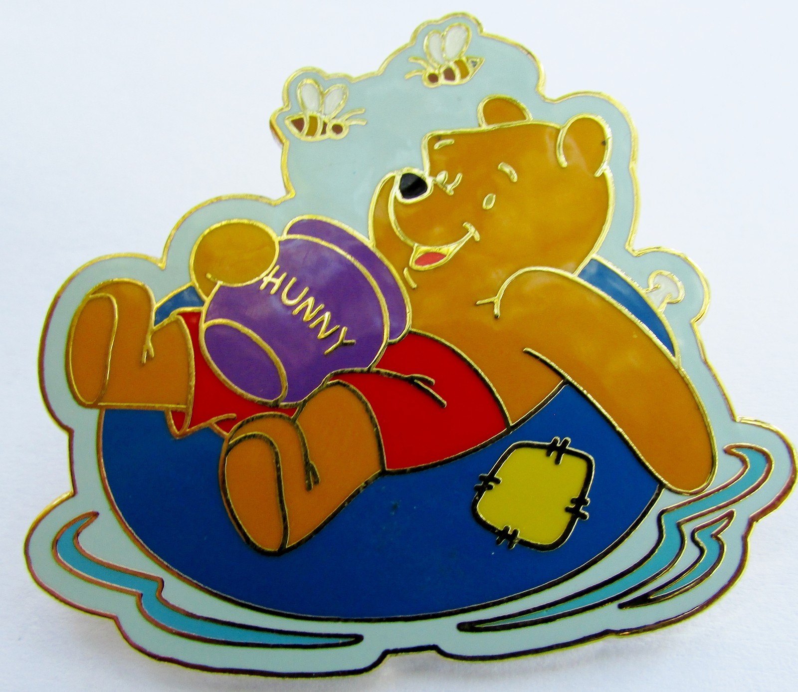 Disney Inner Tube Series Winnie the Pooh Pin **
