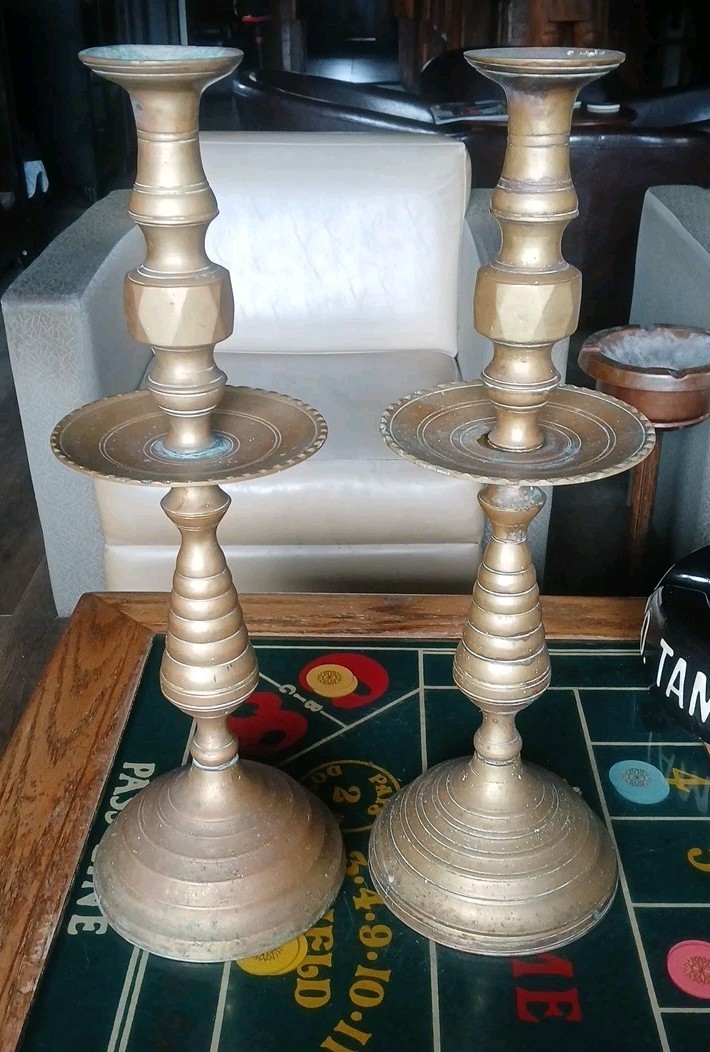 VINTAGE PAIR 19.25\