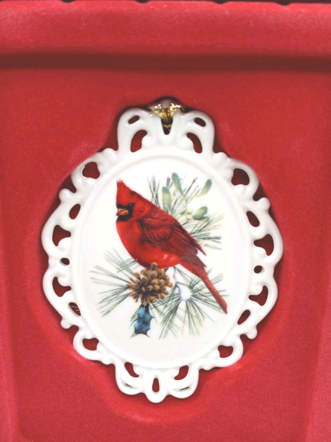 Lenox Ornament Cardinal Winter Greetings Cameo 4in Christmas Decoration