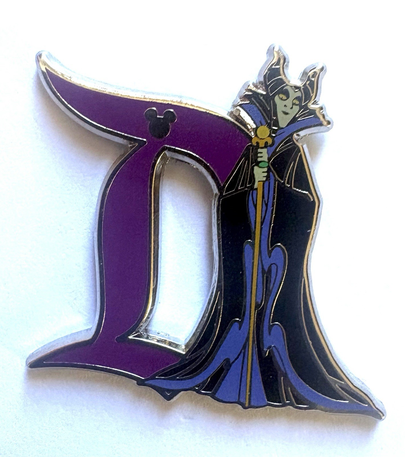Disney Pin Character D Maleficent Villain DLR 2020 Hidden Mickey Disneyland