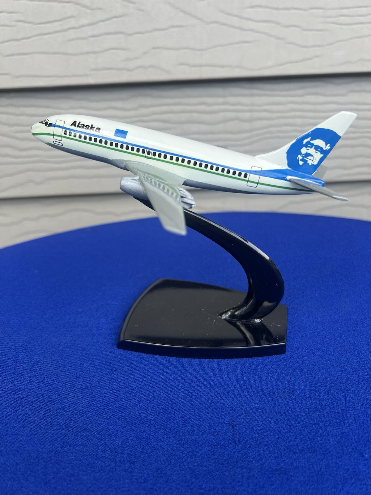 Vtg Air Jet Advanced Alaska Airlines B737 Model Airplane 1/200 Pristine Chester