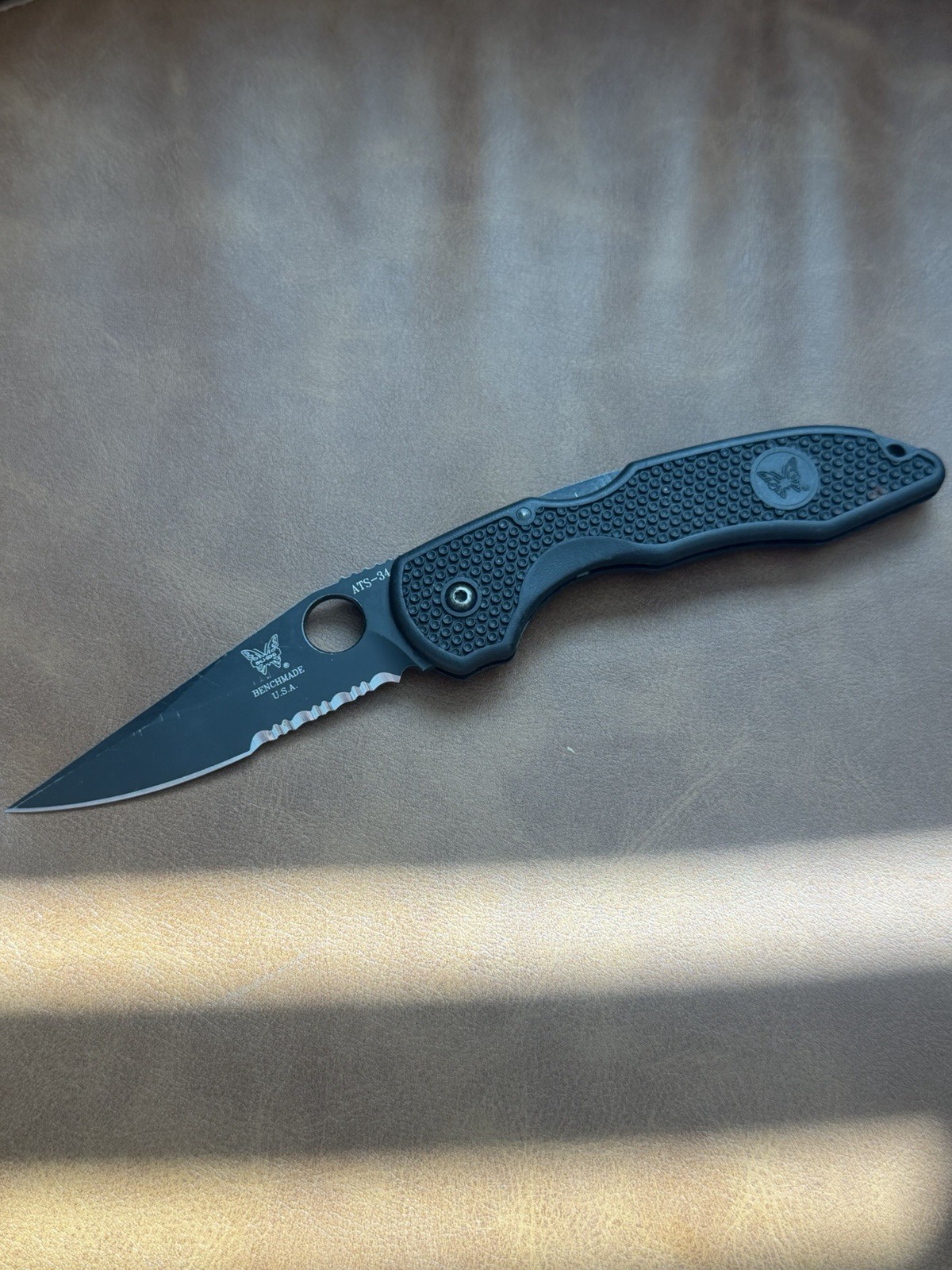 Vintage Benchmade 830SBT Ascent ATS-34 Black Combo Edge USA Discontinued Vintage Benchmade 830SBT Ascent ATS-34 Black Combo Edge USA Discontinued