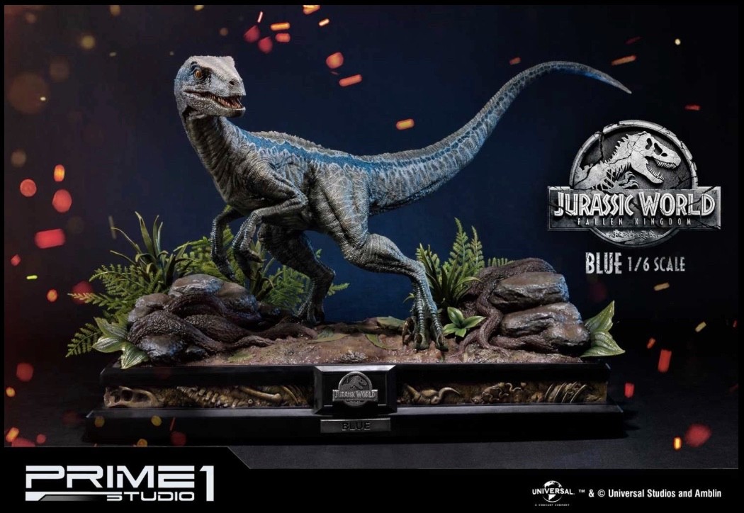Jurassic World: Fallen Kingdom LMCJW2-01: Blue Bonus Version
