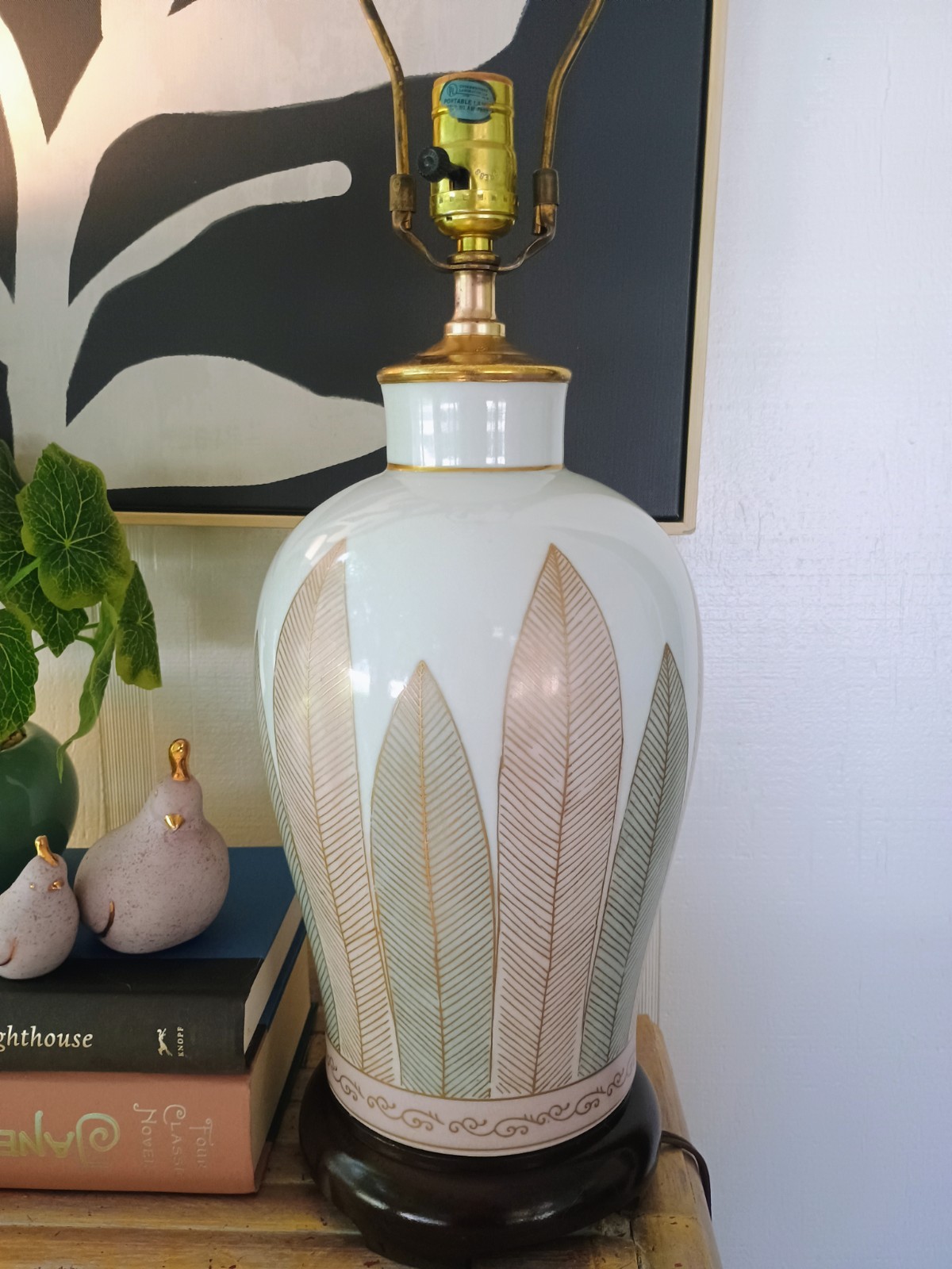 VTG MCM Asian Ceramic Table Lamp on Wood Base, Hand-Painted Leaves with Gold