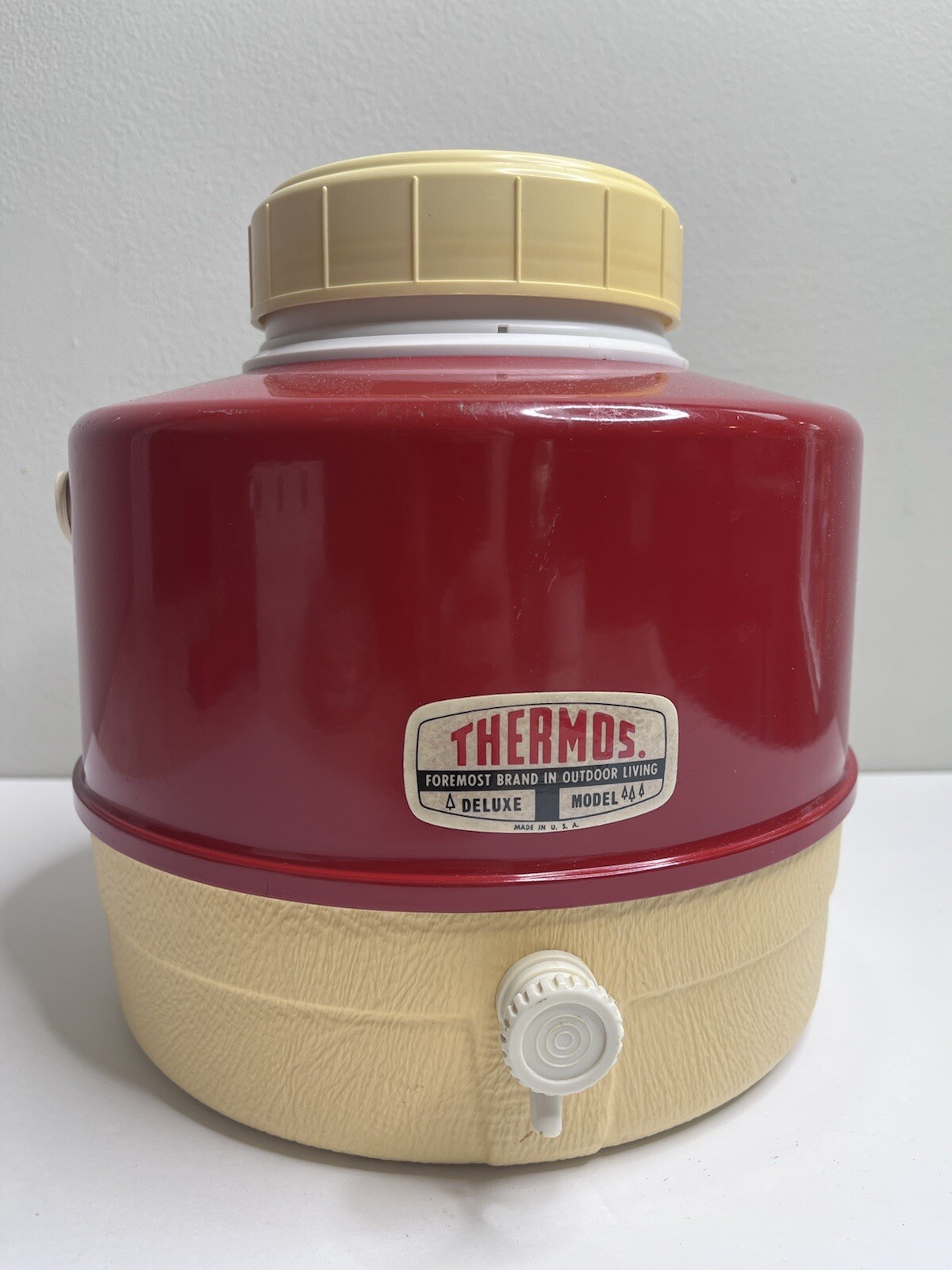VTG Thermos 2 Gallon Faucet Deluxe Picnic Jug Red
