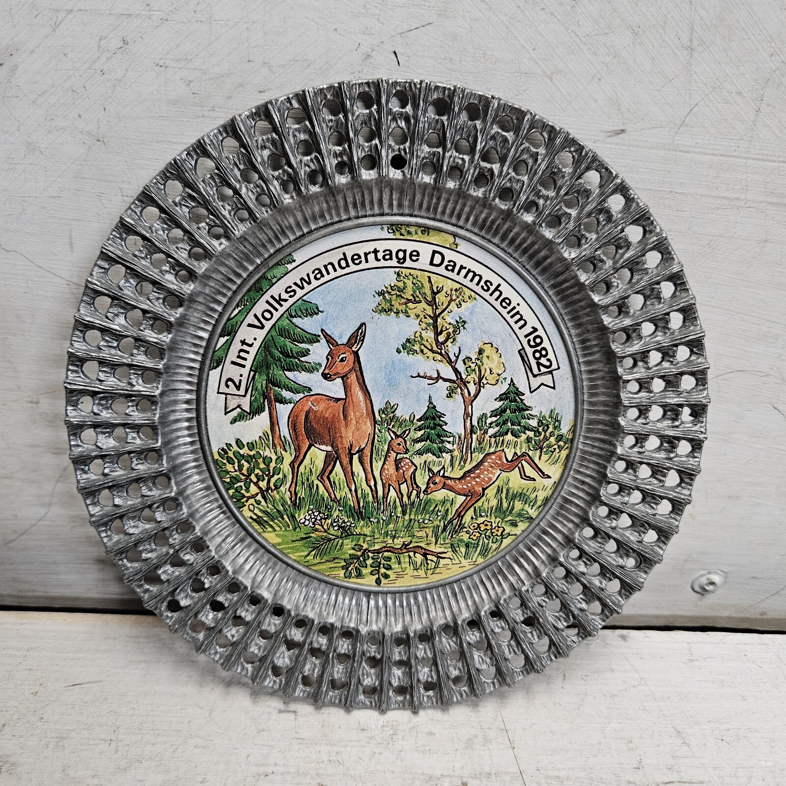 2 Int. Volkswandertage Darmsheim 1982 Vintage Collectible Metal Plate Decor