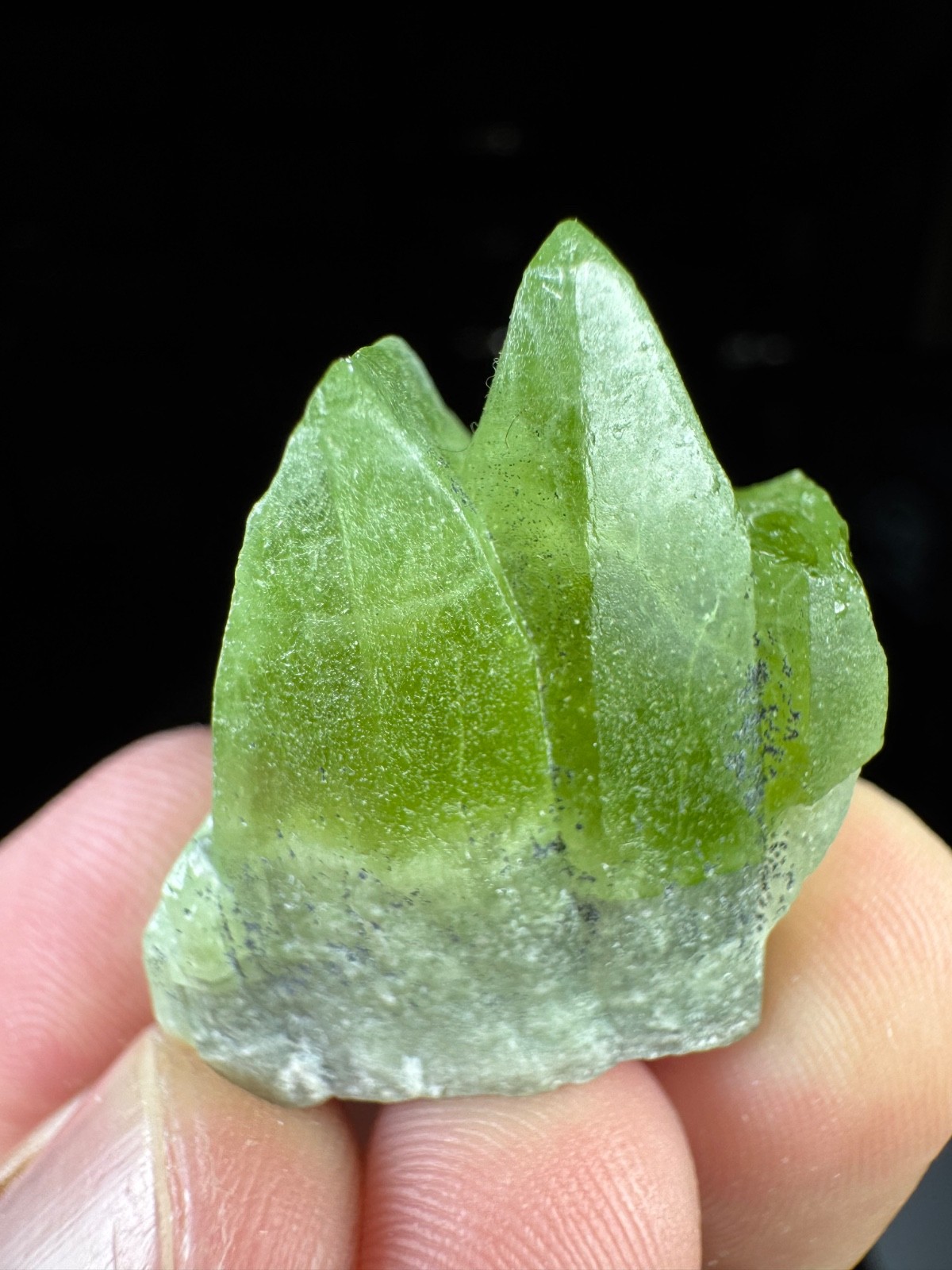 Natural Green Peridot Crystal , Specimen 100 Carats @ Mineral Specimens