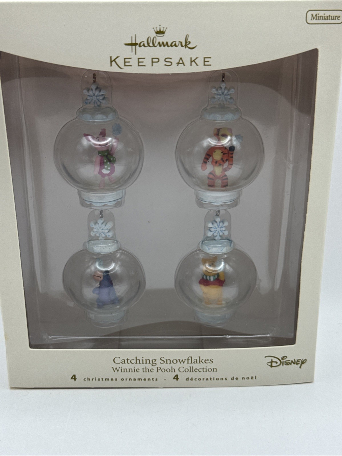 2007 Hallmark Keepsake Disney Winnie The Pooh “Catching Snowflakes” Set NEW 2007 Hallmark Keepsake Disney Winnie The Pooh “Catching Snowflakes” Set NEW