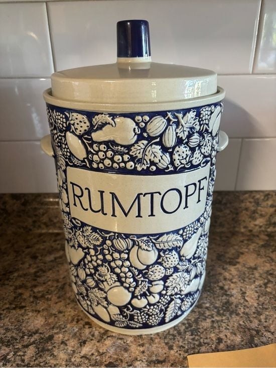 New Vintage German Rumtopf Ceramic Crock with Lid Blue & White Fruit Design + Re