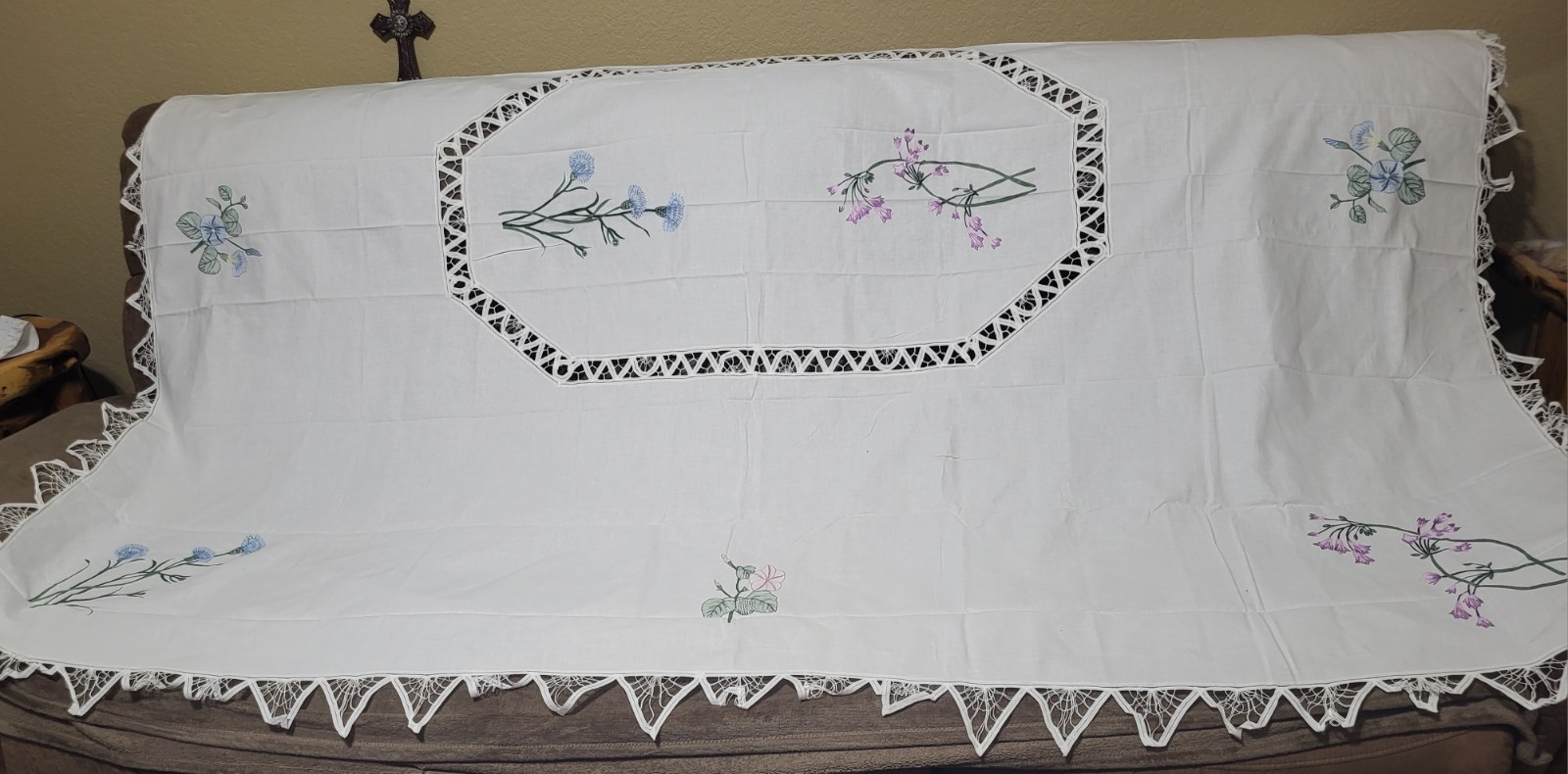 TABLE CLOTH Embroidered Linen  with Lace Trim, Floral Design, White 