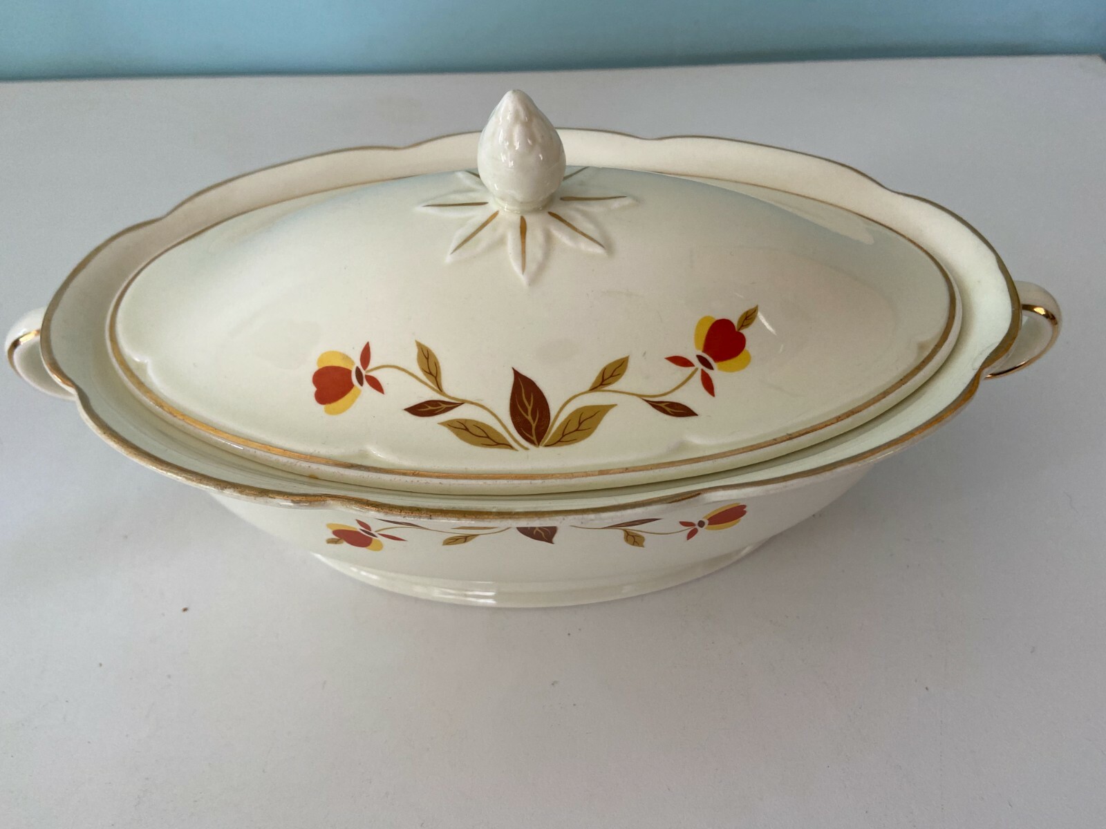 HALL CHINA - JEWEL TEA AUTUMN LEAF - COVERED VEGETABLE BOWL - 12