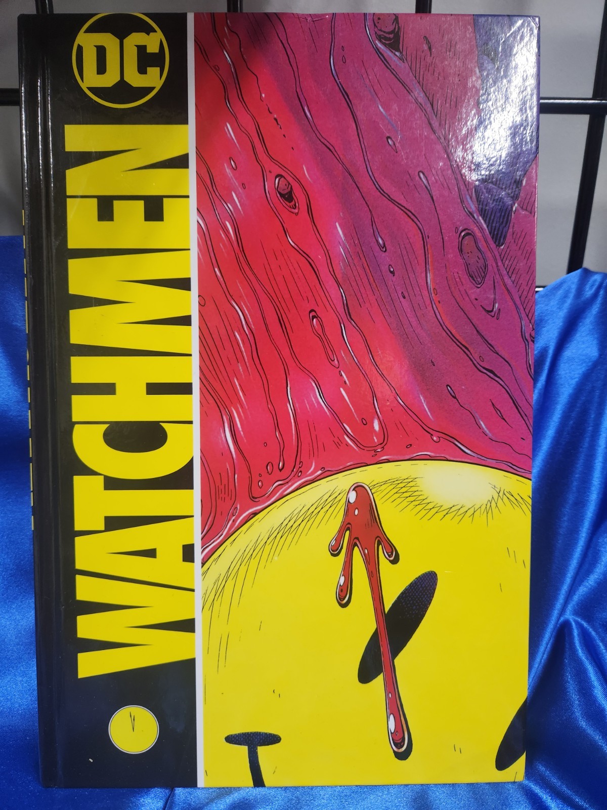 2013 Watchman Deluxe Edition W/ Sketch And Note To David Gibbons By Neil Gaiman.