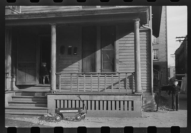 Photo:1930s Children Porch Wagon House Street Scene