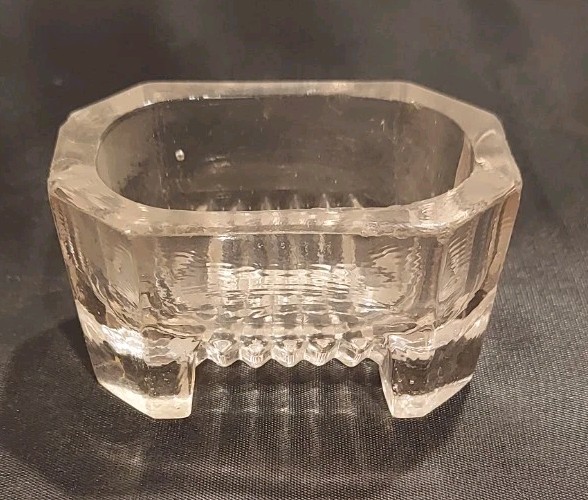 Vintage Octagonal Clear Glass Open Master Salt Cellar w/Stubby Legs 