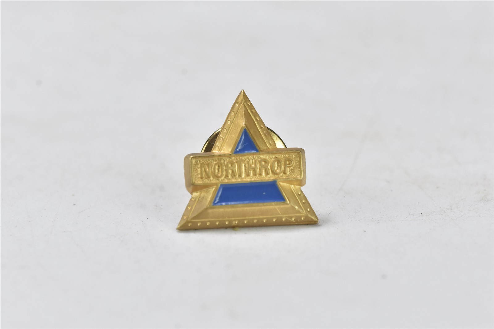 Vintage NORTHRUP EMPLOYEE SERVICE LAPEL PIN #08239