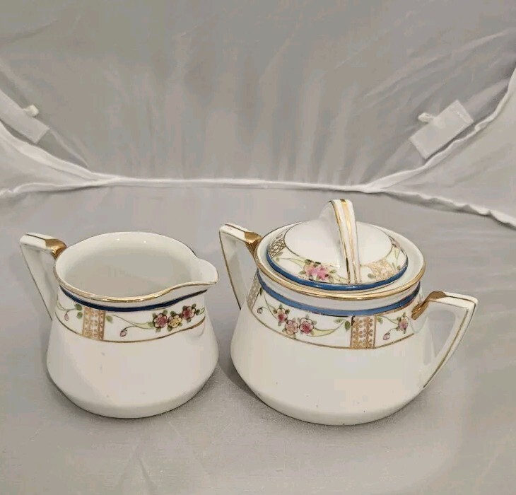 Vintage Nippon handpainted sugar/creamer, floral pattern, Art Deco Vintage Nippon handpainted sugar/creamer, floral pattern, Art Deco