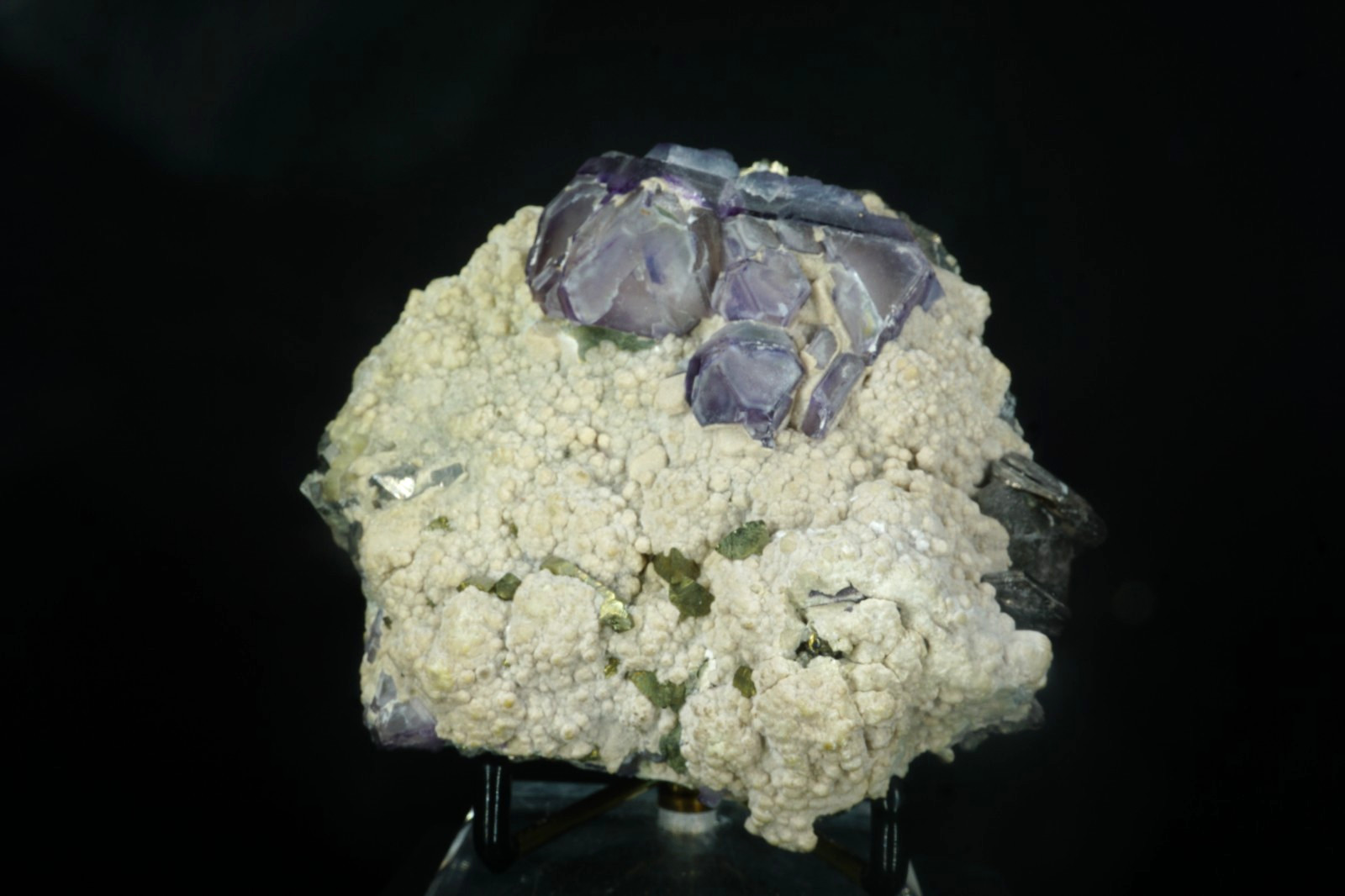 Fluorite, Pyrrhotite & Chalcopyrite / Huanggang Fe-Sn Deposit, China / Mineral C