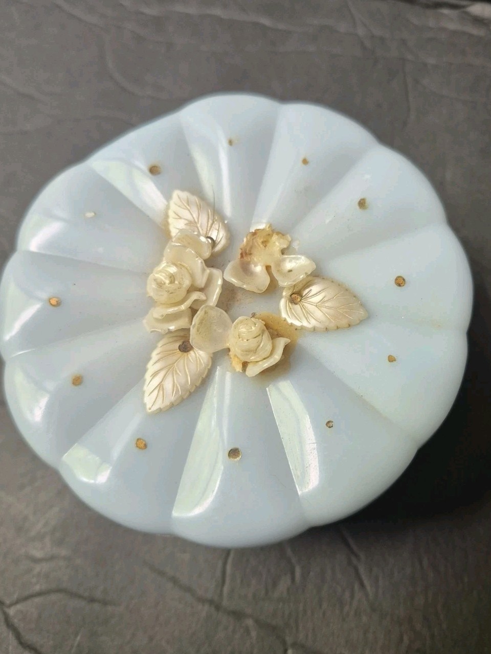 Vintage Menda Co. Pasadena, California Plastic Powder/Duster Blue Dresser Box