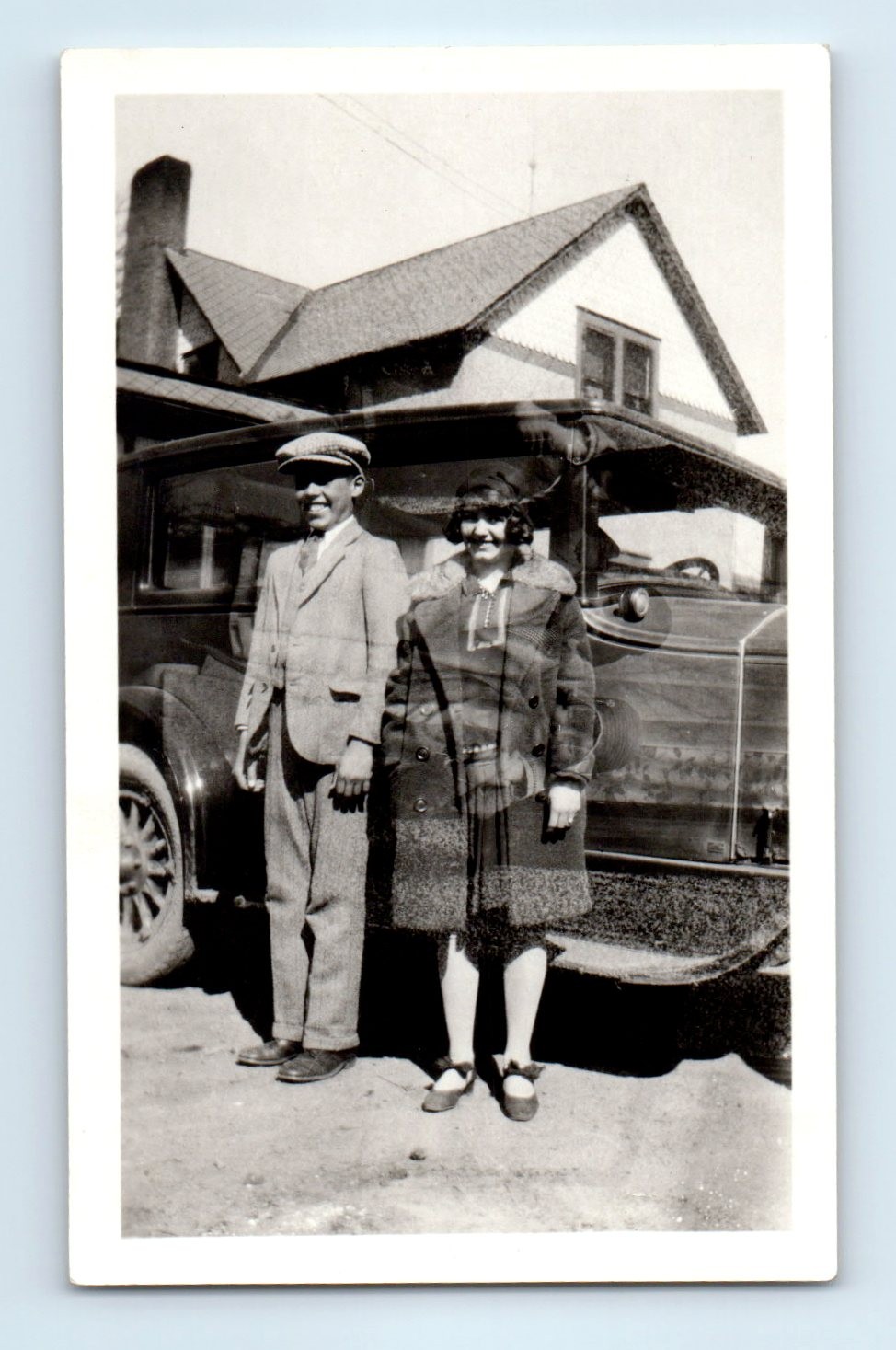 Old Vintage Photo MAN WOMAN COUPLE ABSTRACT GHOST FLAPPER LADY CLASSIC CAR