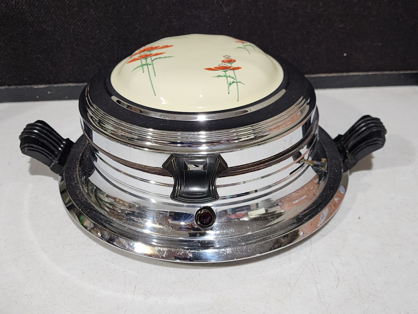 RARE- Vintage Fraunfelter China Waffle Iron Maker RED POPPY Chrome Holder