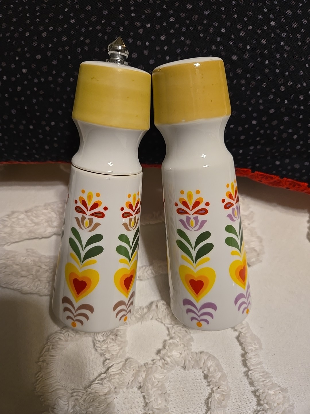 Vintage Salt/Pepper Mill Set National Silver Co Japan 5\