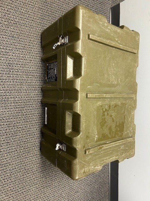 Pelican Hardigg Footlocker Green Case 31x21x15 Military Waterproof