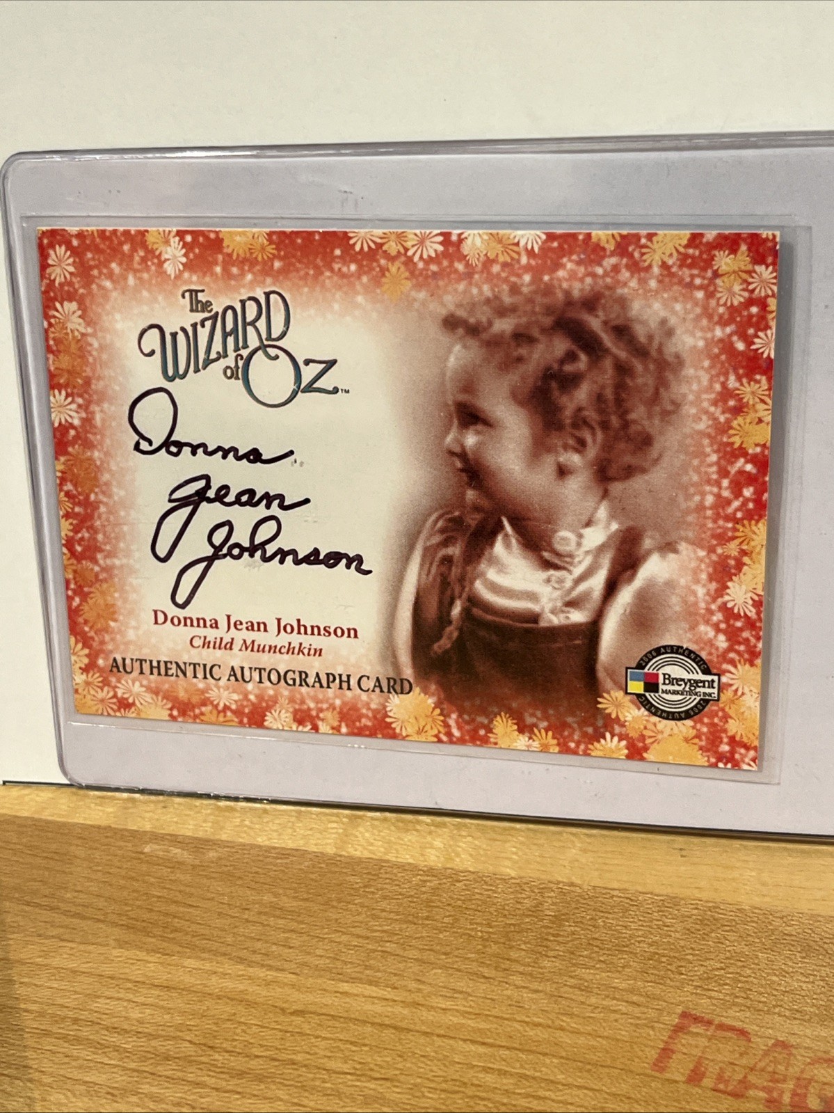Breygent Wizard of Oz Autograph DONNA JEAN JOHNSON Child Munchkin DS2 Mint