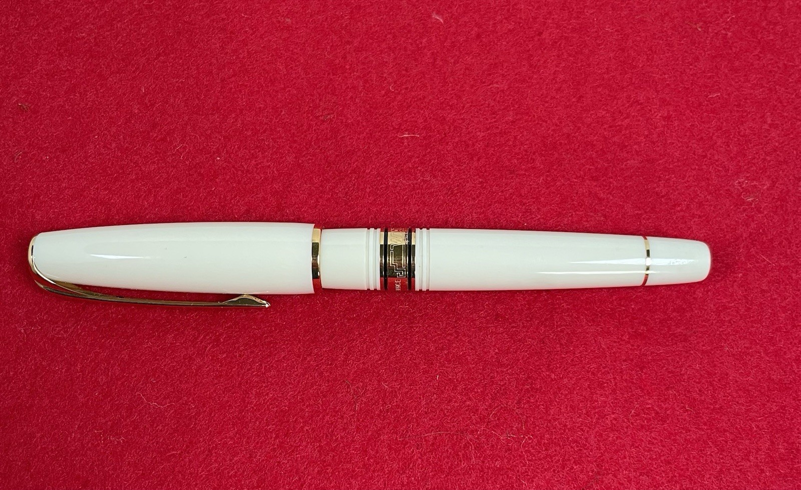 Vintage Waterman Expert Rollerball Pen Ivory White Gold Trim France - No Refill Vintage Waterman Expert Rollerball Pen Ivory White Gold Trim France - No Refill