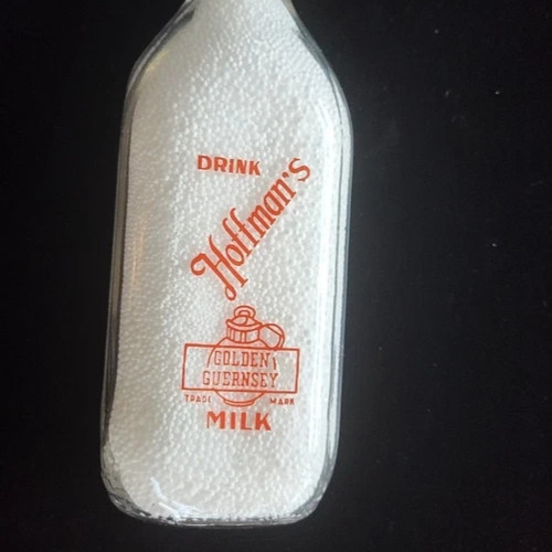 Vintage Pint  GLASS Milk Bottle Hoffman\'s Golden Guernsey  Has 3 Sports Figures