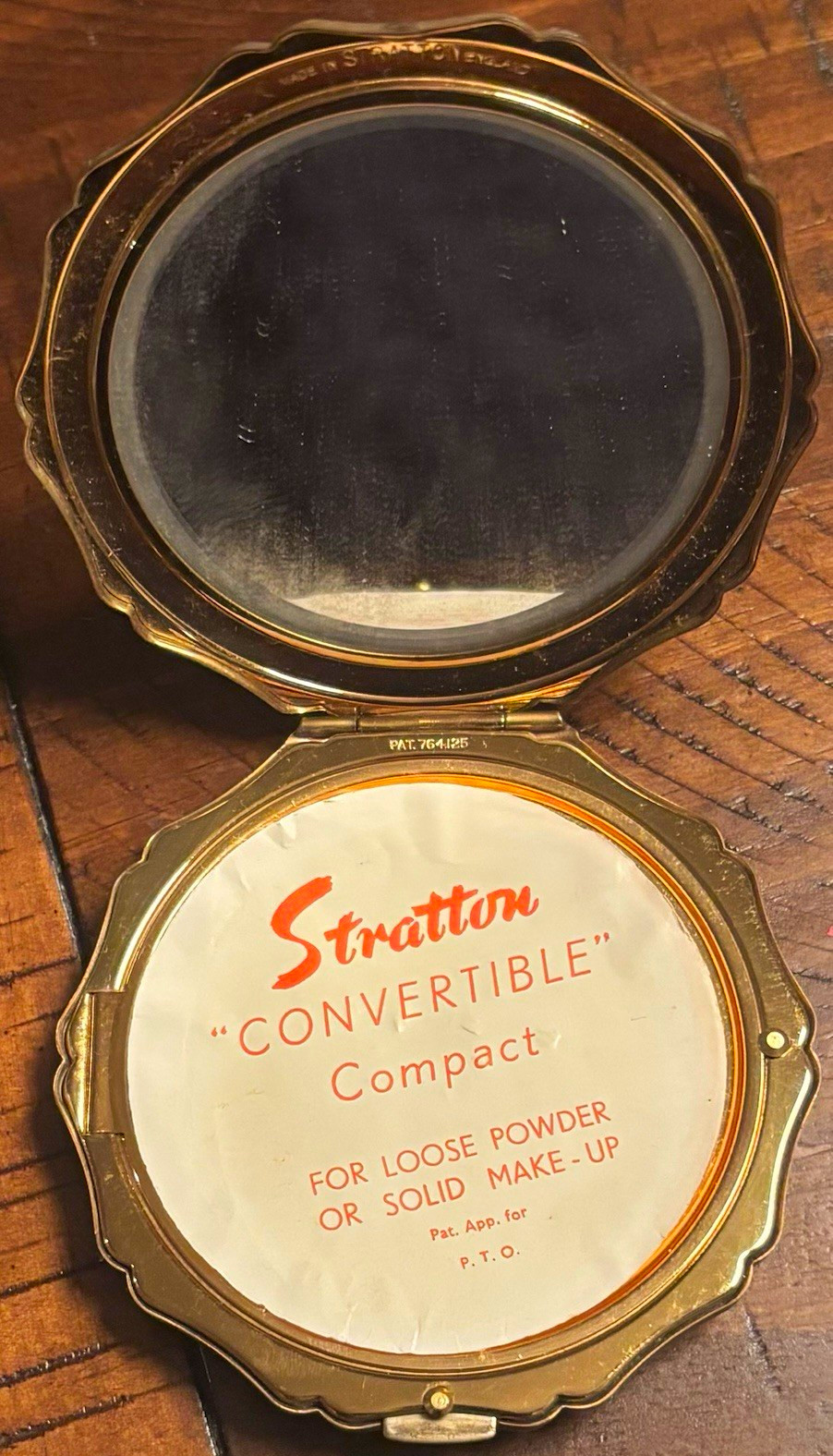Vintage Stratton Convertible Compact for Loose Powder. 1950-60s. Made in England
