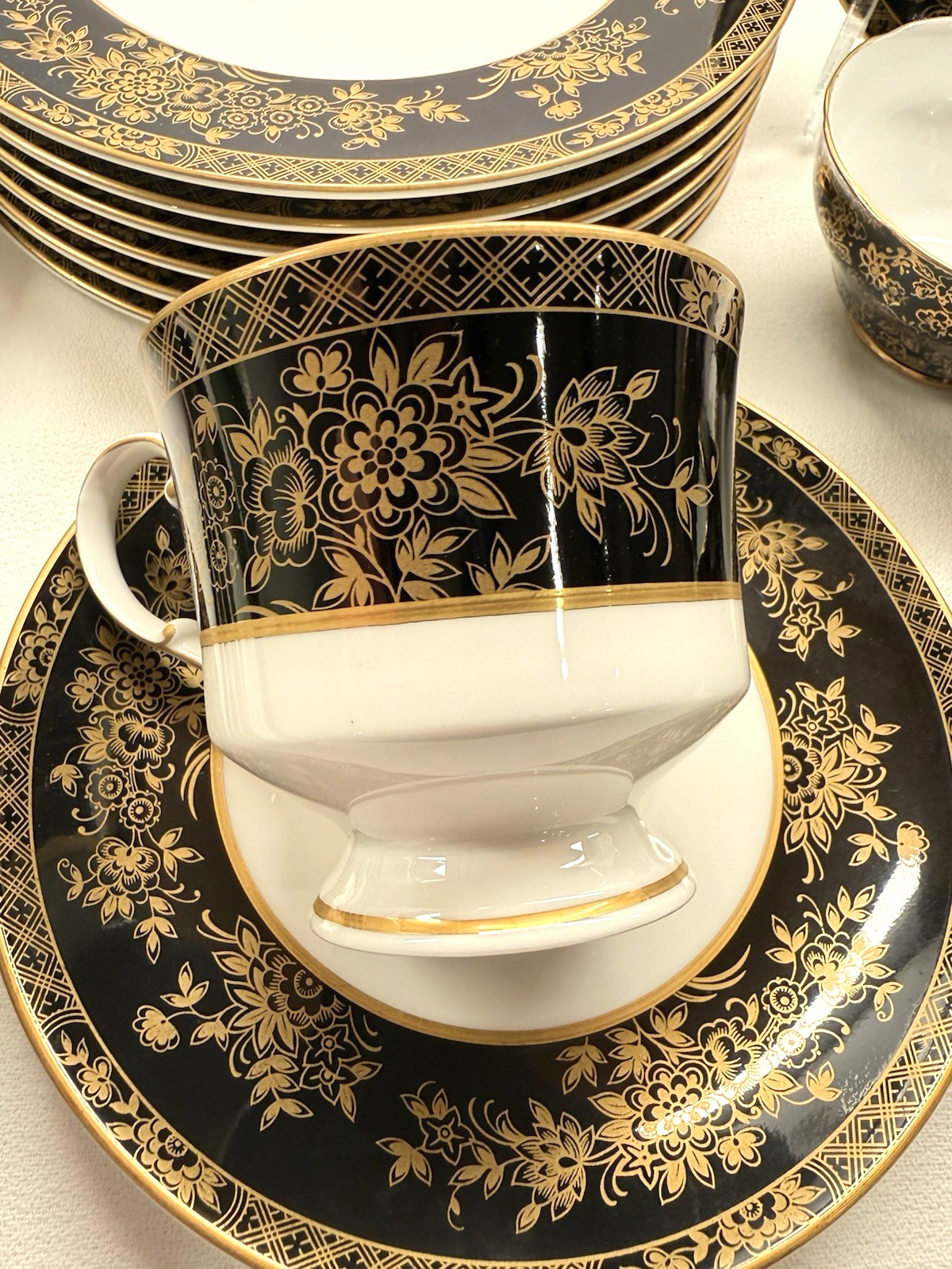 28pc Mikasa Crown Jewels Onyx A6704 & Adderley Black Gold Chintz Tea/Dessert Set