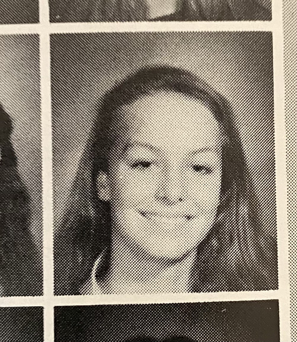 MELORA HARDIN High School Sophomore Yearbook UNMARKED  Jan The Office, Monk