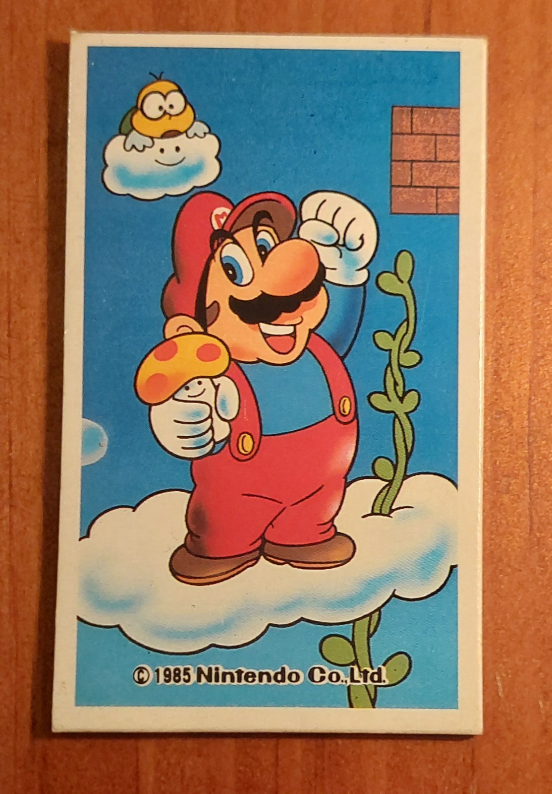 1985 NINTENDO SUPER MARIO VINTAGE JAPANESE MENKO CARD - FAMICOM MUSHROOM