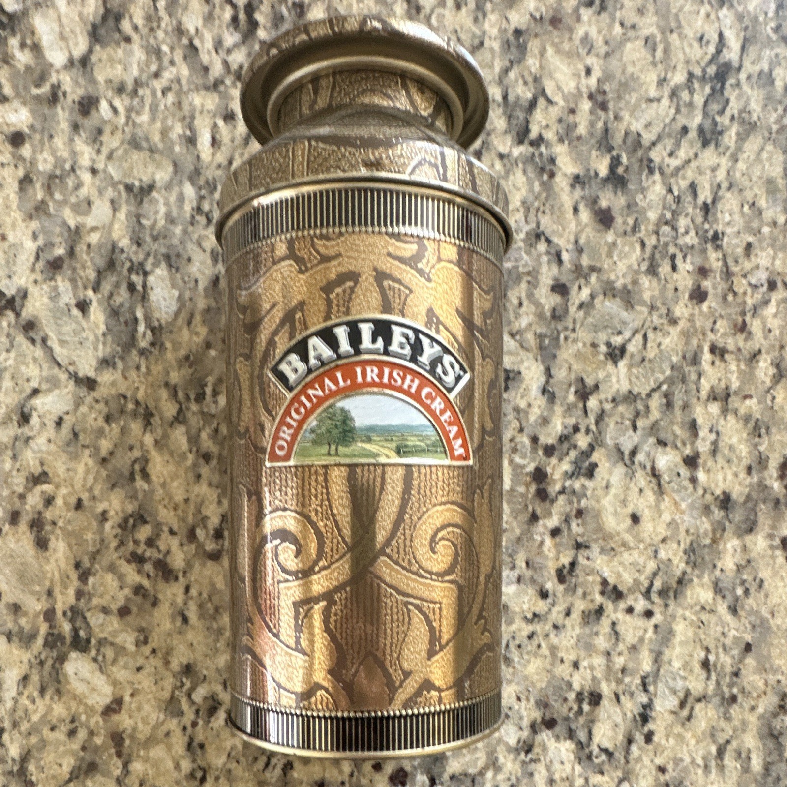 Baileys Original Irish Cream 1992 Distillery Theme Original Tin Canister