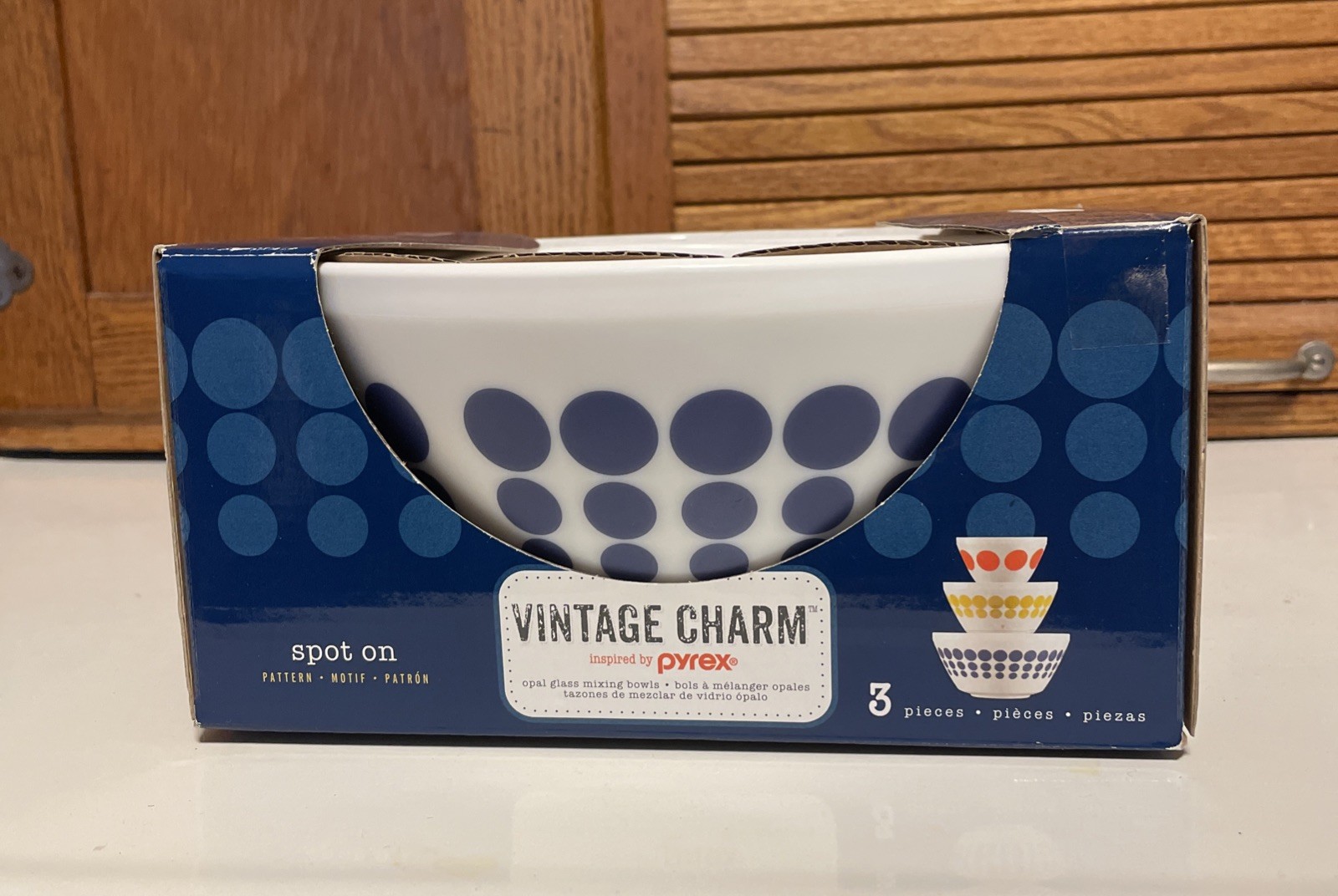 Vintage Charm Inspired By PYREX Spot On Mixing Bowl Set Dots New In Box Vintage Charm Inspired By PYREX Spot On Mixing Bowl Set Dots New In Box