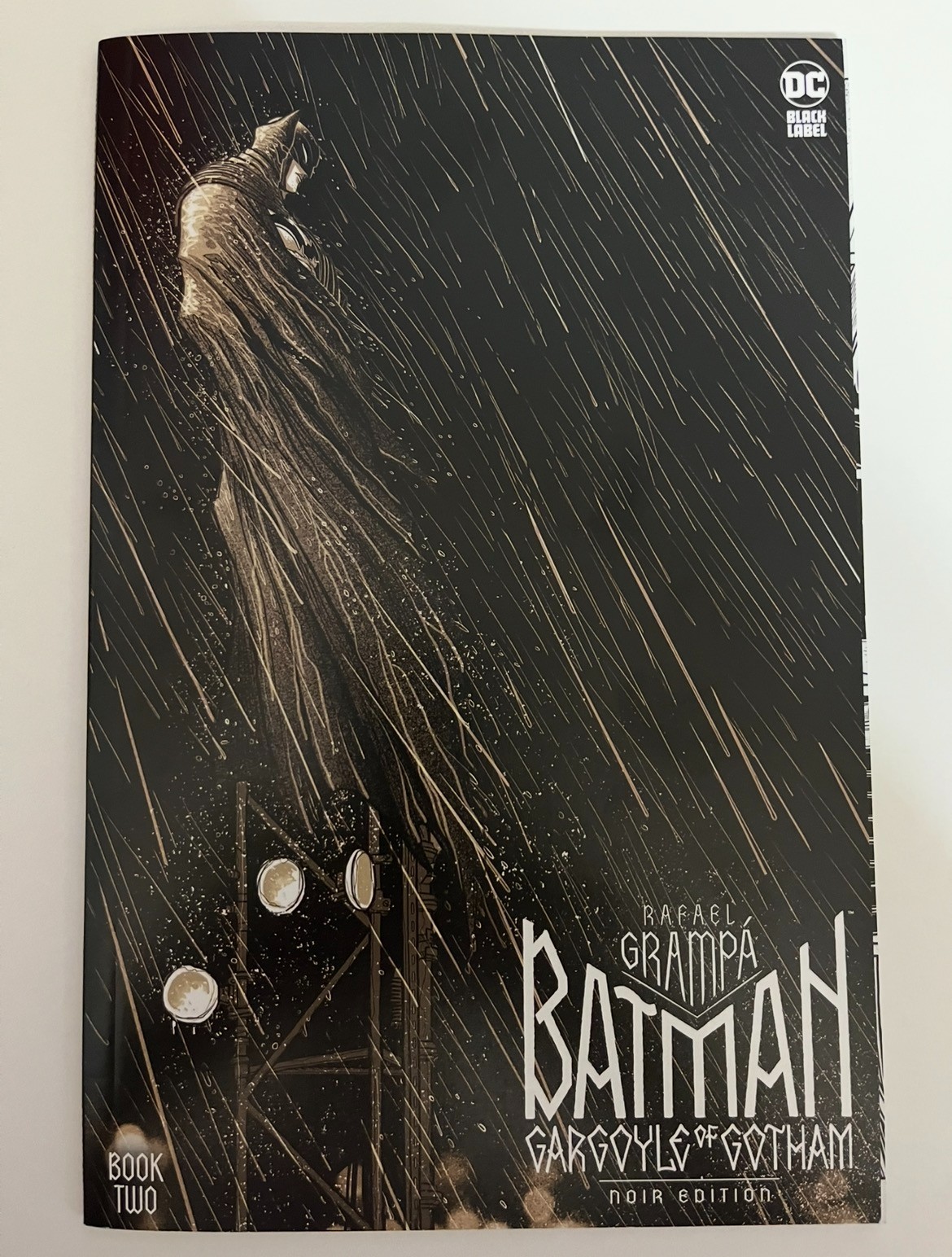 Batman: Gargoyle of Gotham #2 limited Batman Noir edition with a unique cover