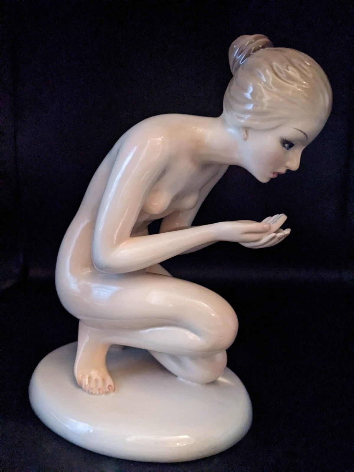 Large Vintage 1950s Italy Ronzan Women Drinking Water Porcelain Figurine Rare 10