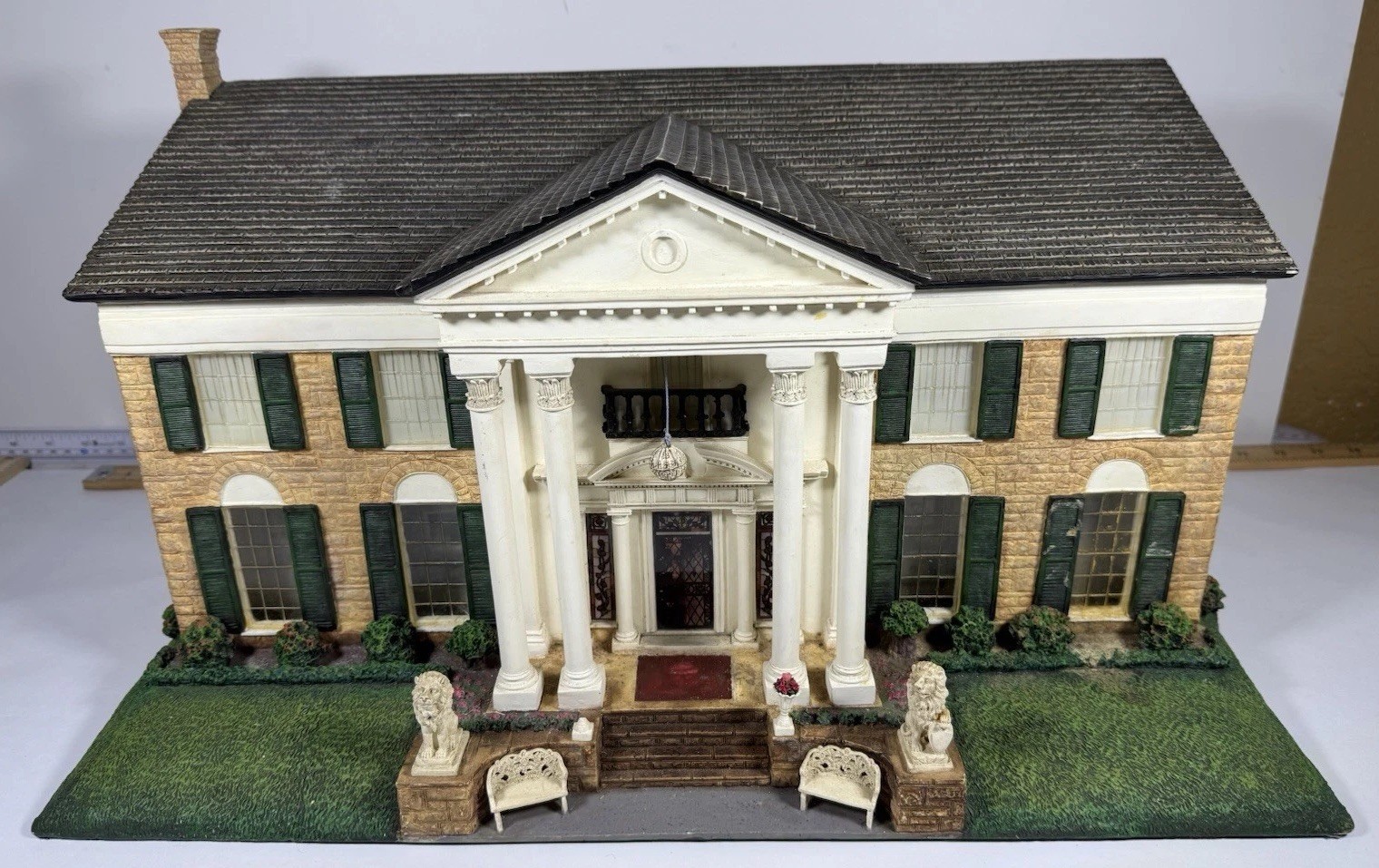 VTG Hawthorne Village Graceland Mansion Elvis Presley House -No Rooms RARE READ