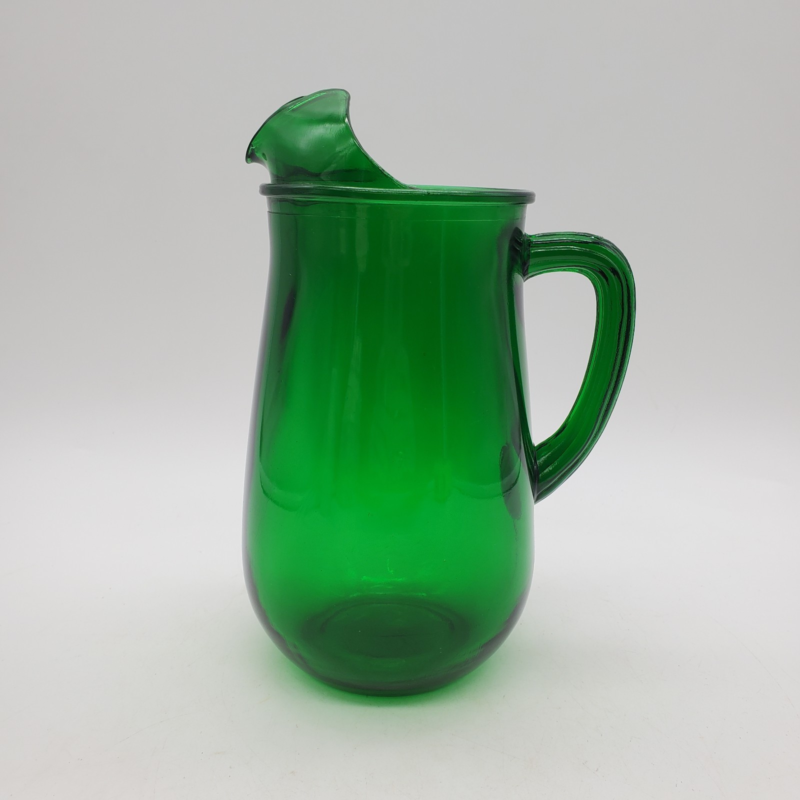 Vintage Anchor Hocking Forest Green 36 oz. Ice Lip Pitcher cottage garden MCM