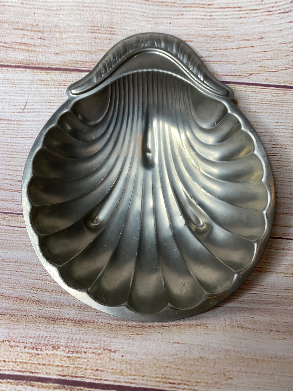 HKE Hans Knabel Esslingen Rein Zinn Metal Clamshell Trinket Bowl West Germany