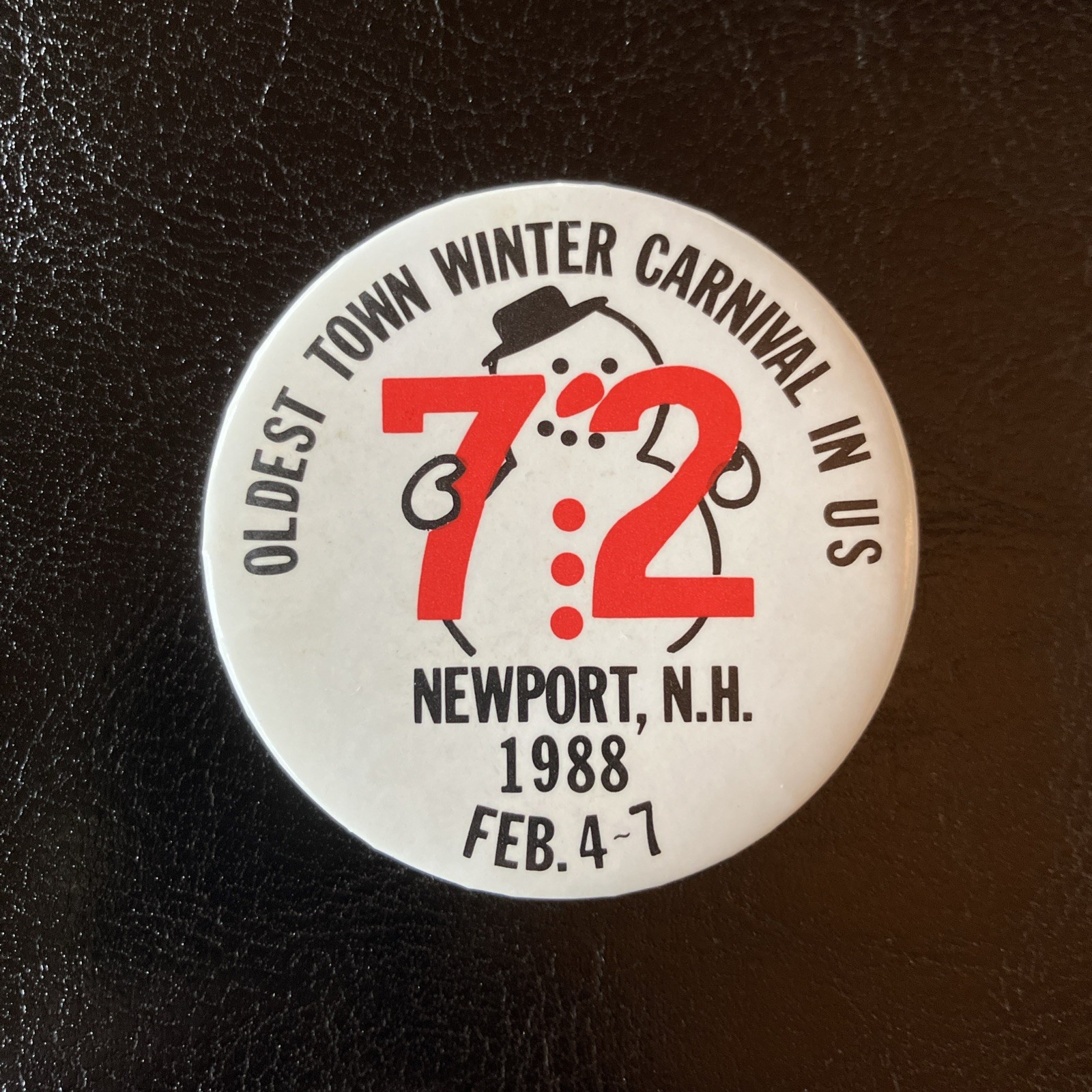 Vintage 1988 Oldest Town Winter Carnival In US Button/Pin NEWPORT NH (72nd Year) Vintage 1988 Oldest Town Winter Carnival In US Button/Pin NEWPORT NH (72nd Year)