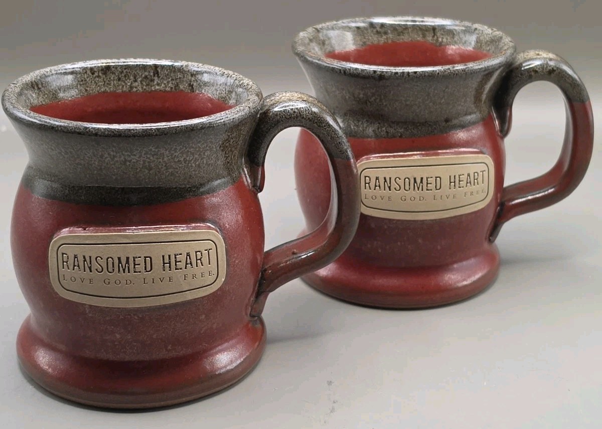 Sunset Hill Stoneware \'Ransomed Heart Love God Live Free\' Set of 2