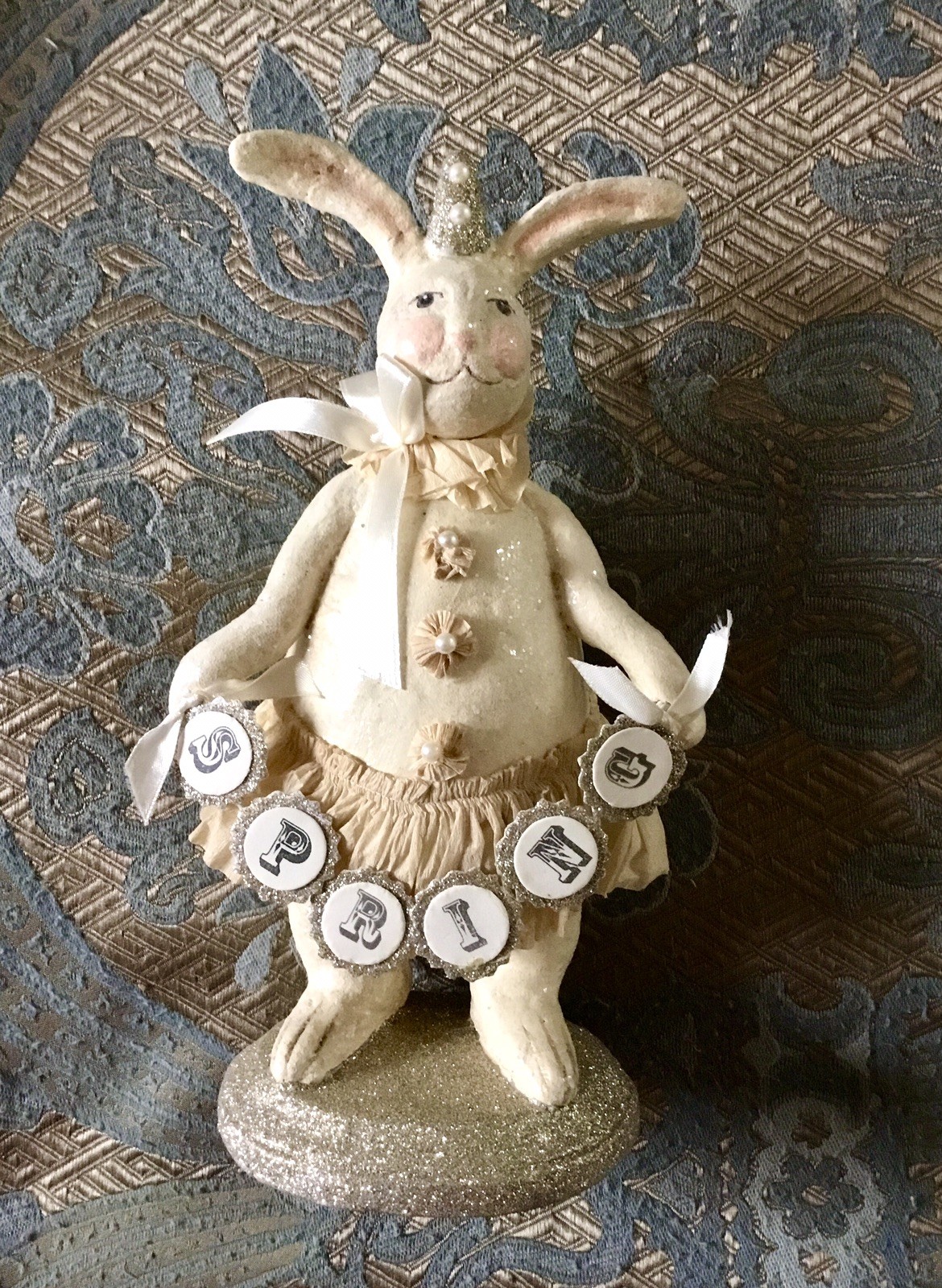 VTG Heather Myers ESC Resin Easter Spring Bunny Figurine with Tulle Glitter 10