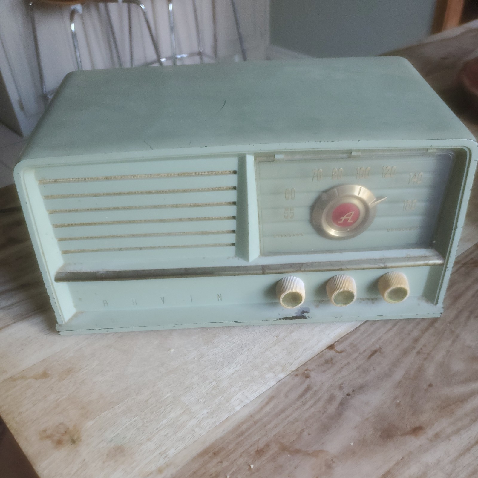Vintage 1950 Arvin 460T Standard Broadcast Green Bakelite Tube Radio USA AS IS