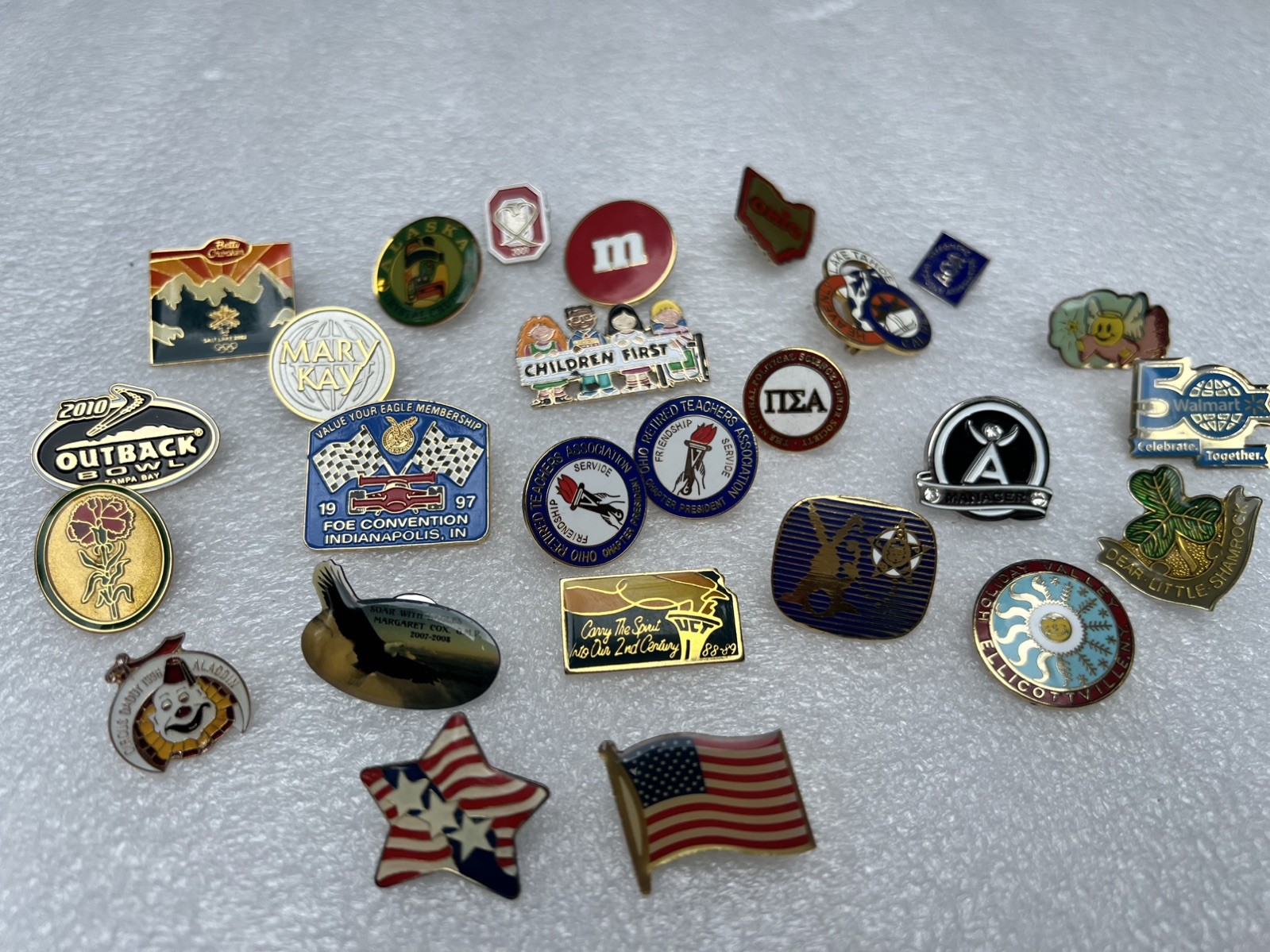 Vintage Lot of Collectable Pinback Button  Enamel Lapel Pins 