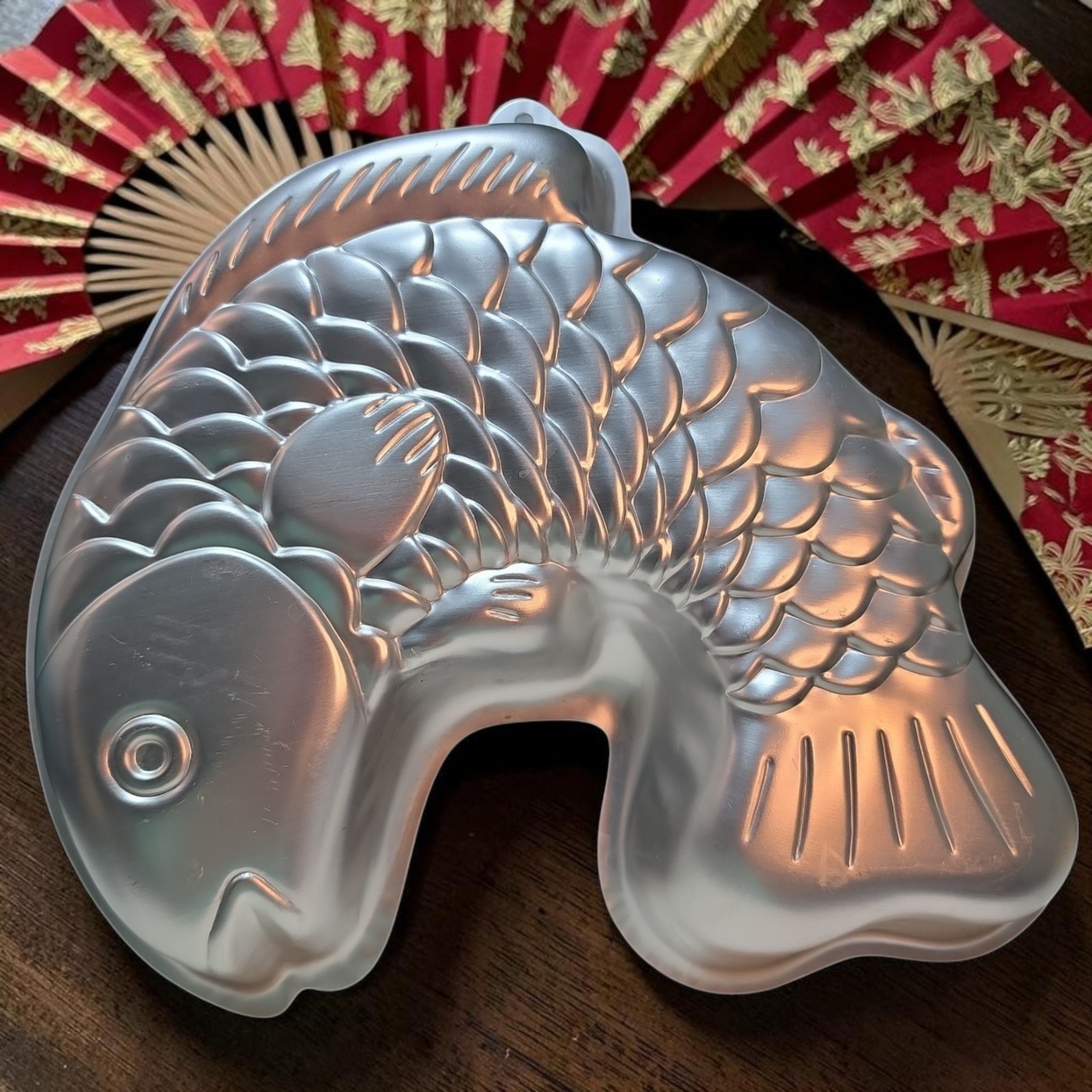 Vintage 1984 Wilton Big Fish Cake Pan 2105-2763 Koi Crescent Moon Aluminum Mold