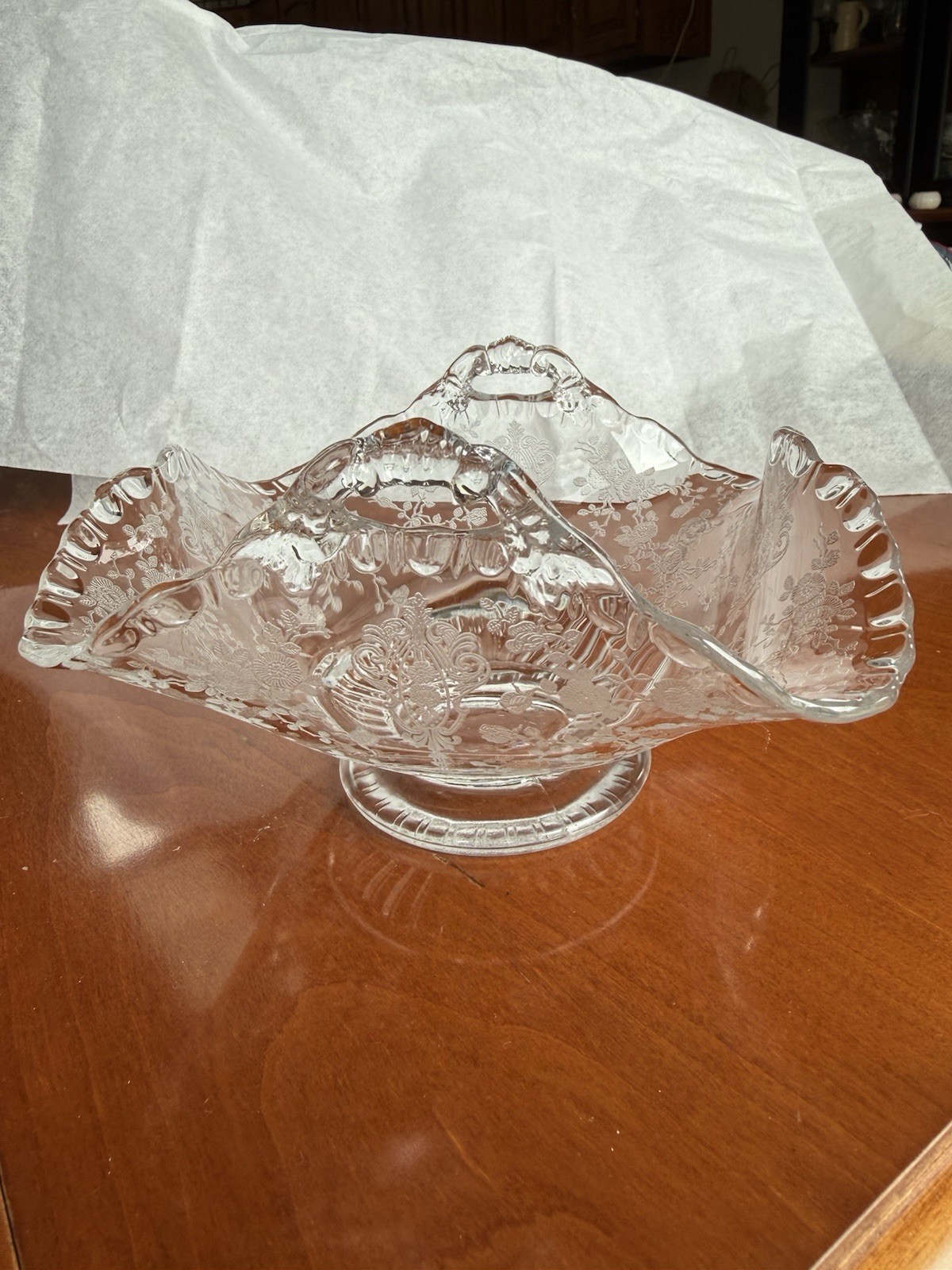 Cambridge Crystal Rose Point Fluted Candy Dish With Handles Cambridge Crystal Rose Point Fluted Candy Dish With Handles