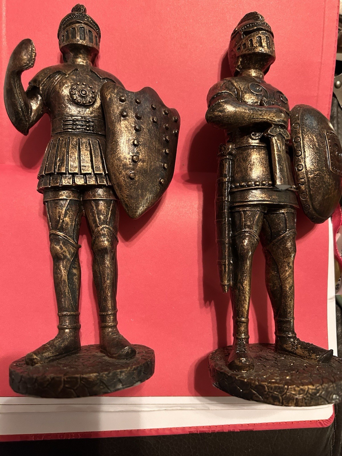 2pc Metal Knight Figurines on Bases w/ Shields Antique Bronze Finish Unboxed 2pc Metal Knight Figurines on Bases w/ Shields Antique Bronze Finish Unboxed